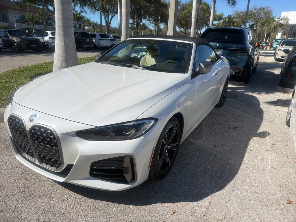 Certified 2023 BMW 440i xDrive Convertible w/ Premium Package image 2