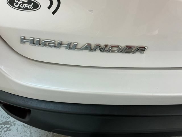 Used 2018 Toyota Highlander XLE AWD/4WD image 6