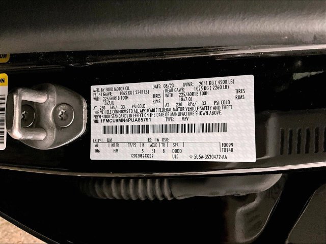 Certified 2023 Ford Escape ST-Line w/ Tech Pack #1 AWD/4WD image 32