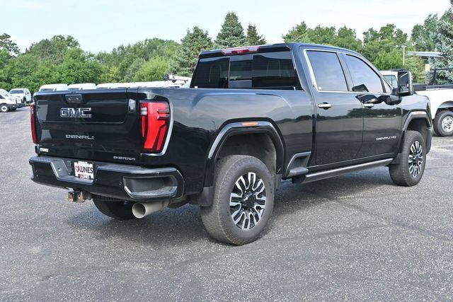 Used 2024 GMC Sierra 2500 Denali Ultimate AWD/4WD image 4