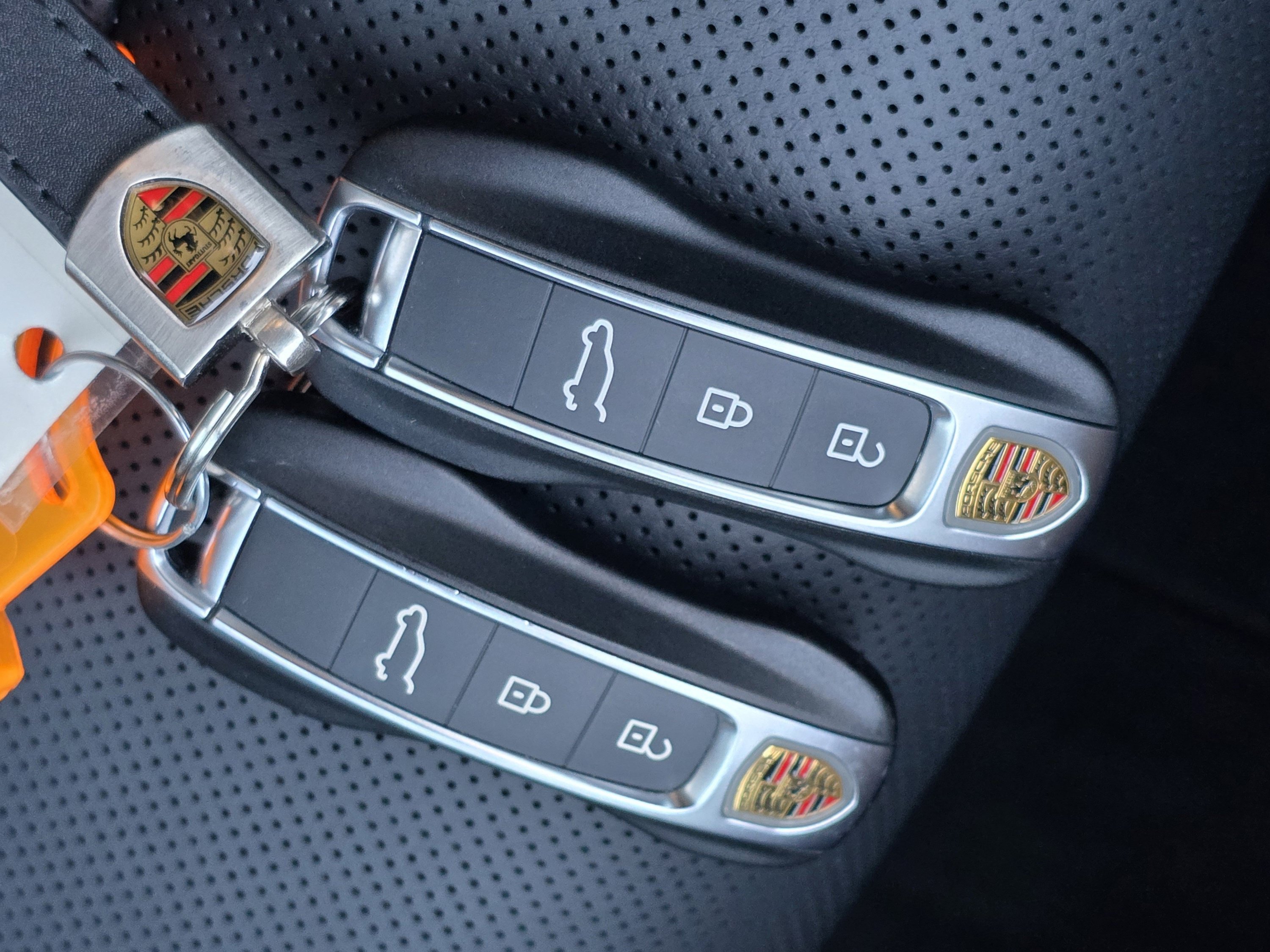 Used 2024 Porsche Cayenne AWD/4WD image 33