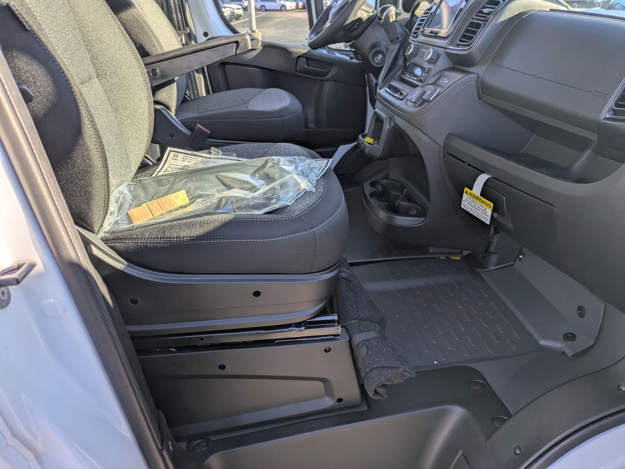 New 2026 RAM ProMaster 1500 w/ Convenience Group FWD image 25