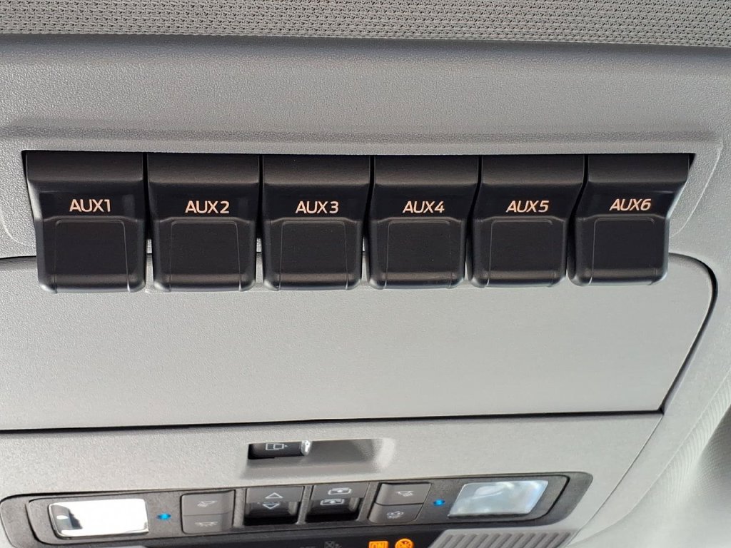 Used 2026 Ford F350 XLT w/ XLT Premium Package AWD/4WD image 25