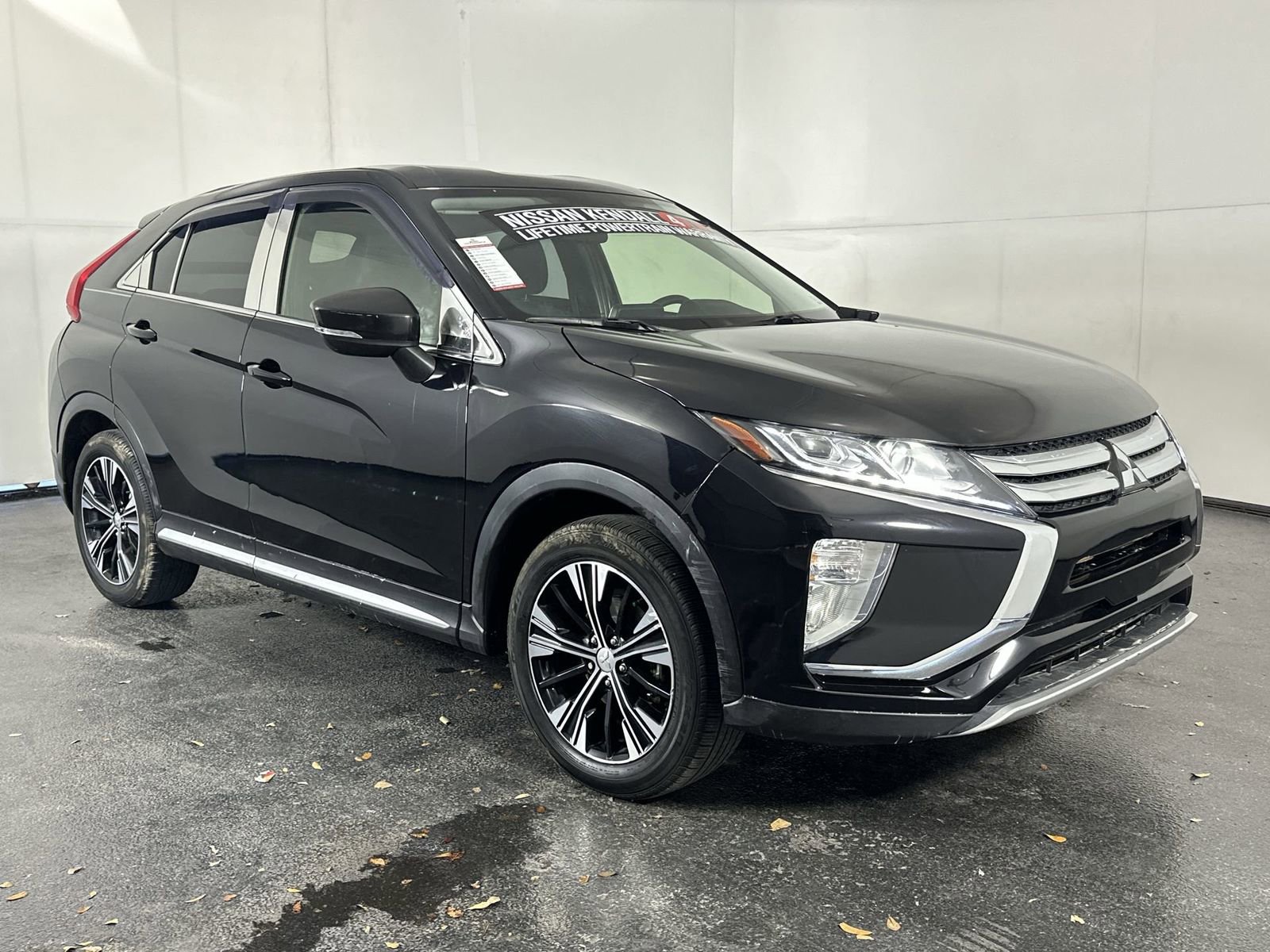 Used 2020 Mitsubishi Eclipse Cross SE image 3