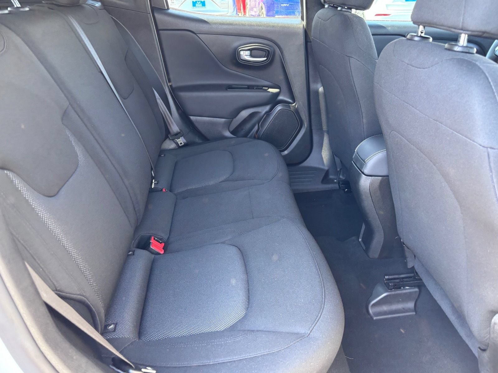 Used 2023 Jeep Renegade Latitude AWD/4WD image 14