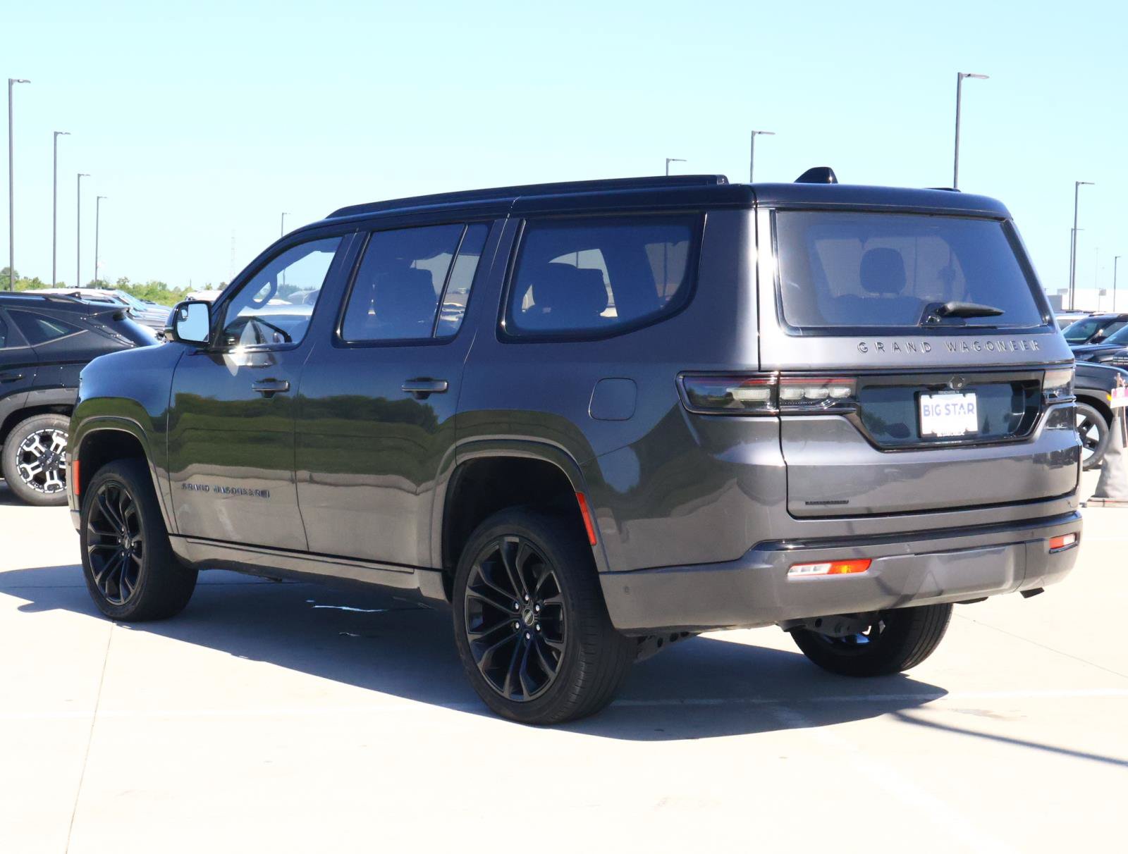 Used 2017 Jeep Cherokee Trailhawk AWD/4WD image 30