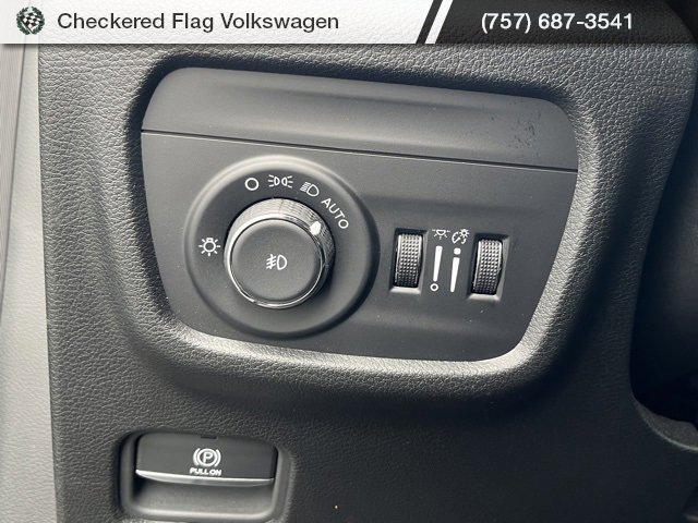 Used 2024 Jeep Grand Cherokee L Limited w/ Trailer Tow Package image 17