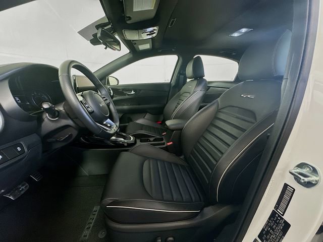 Used 2024 Kia Forte GT-Line w/ GT-Line Premium Package image 12