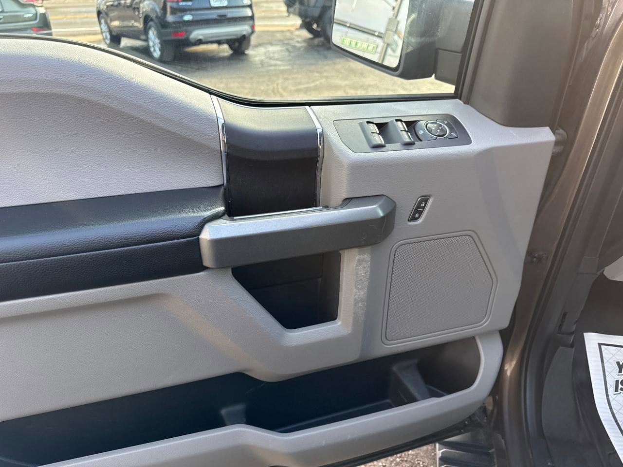 Used 2016 Ford F150 XLT image 13