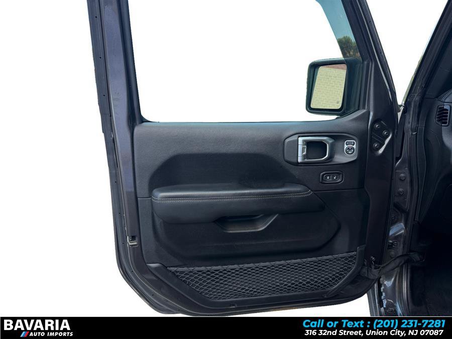 Used 2019 Jeep Wrangler Rubicon AWD/4WD image 11
