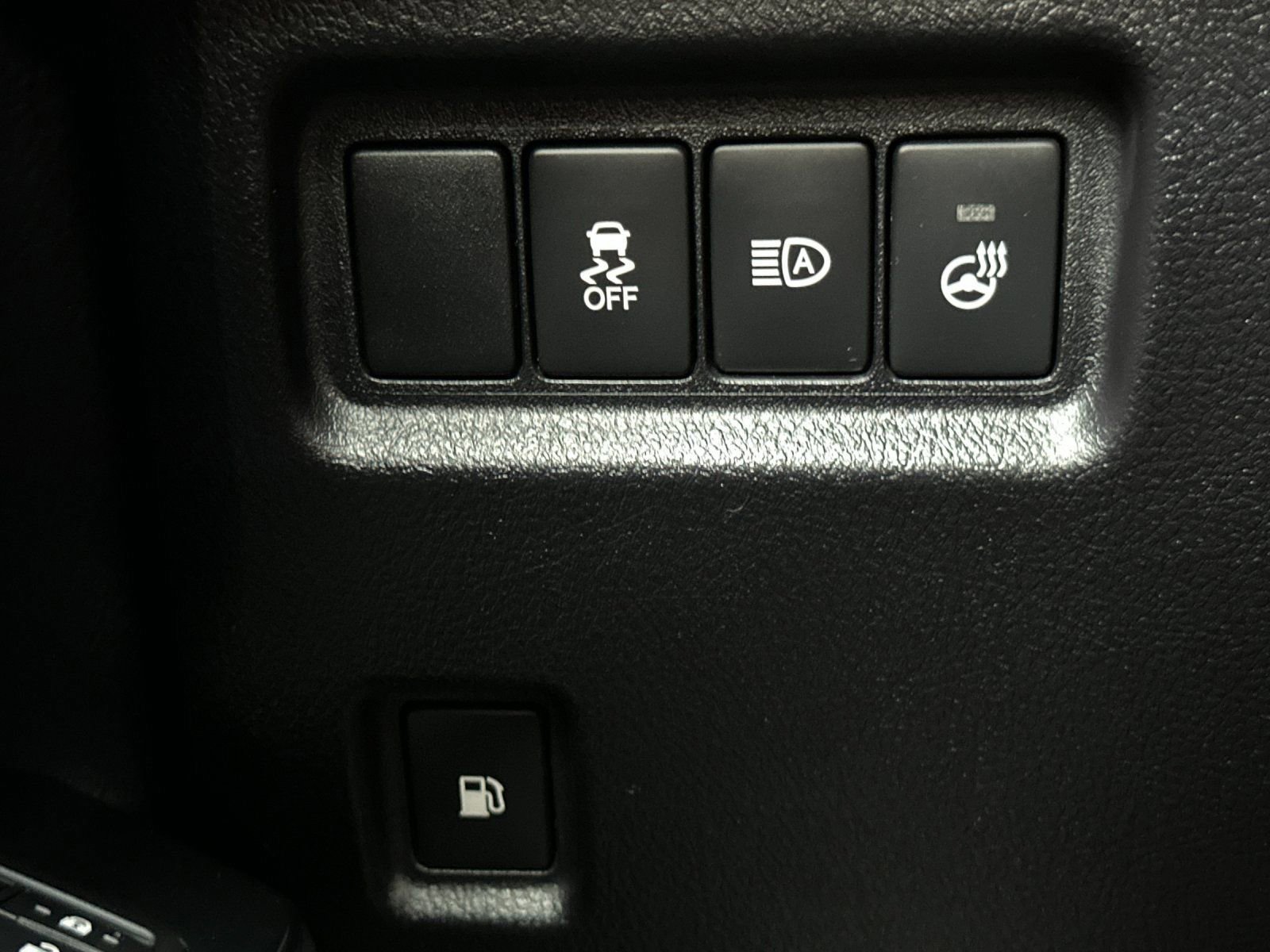 Used 2023 Lexus GX 460 Premium w/ Premium Package image 32