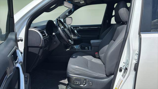 Certified 2023 Lexus GX 460 Premium w/ Accessory Package AWD/4WD image 11