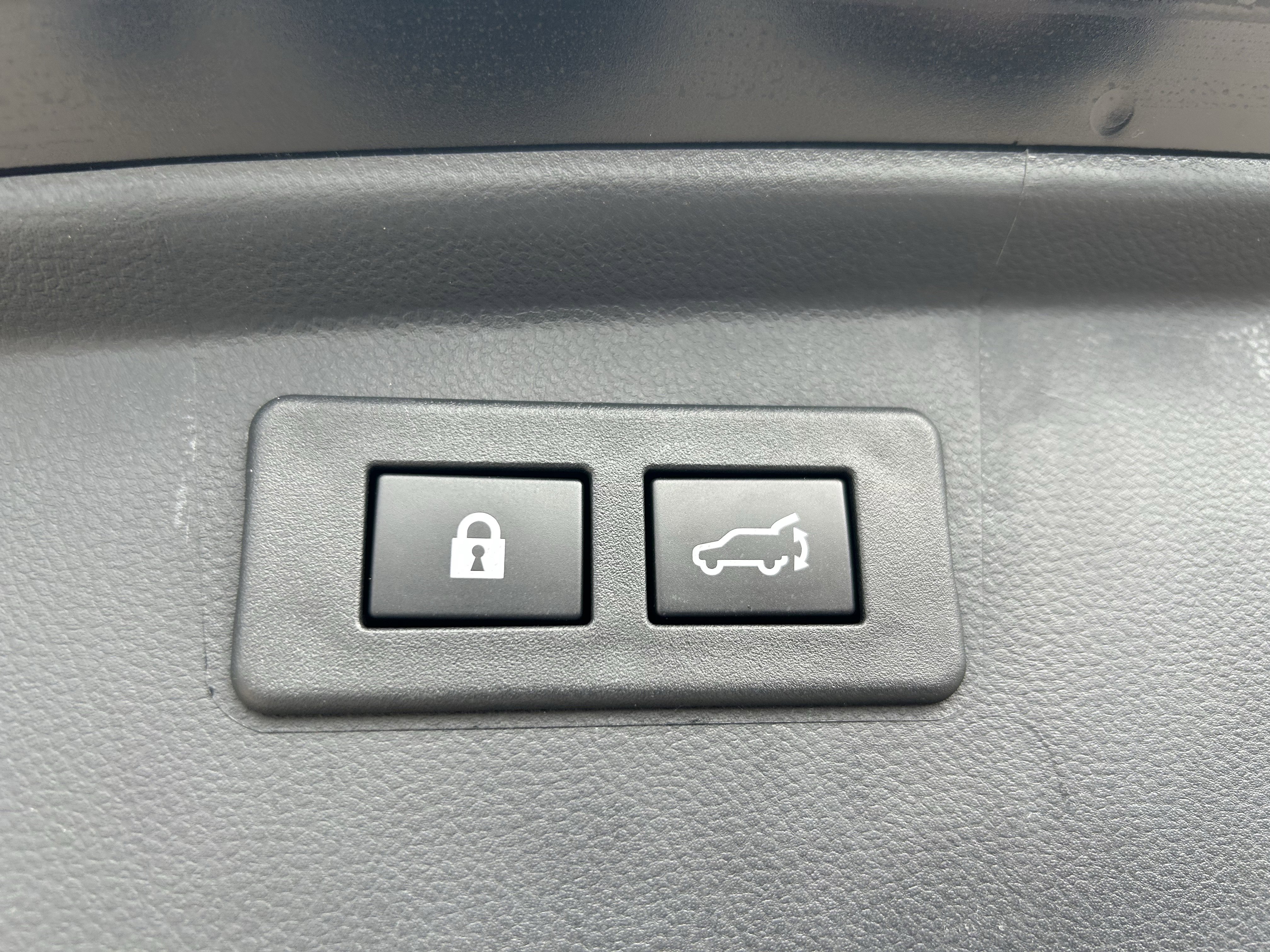 Used 2023 Subaru Outback Touring image 28