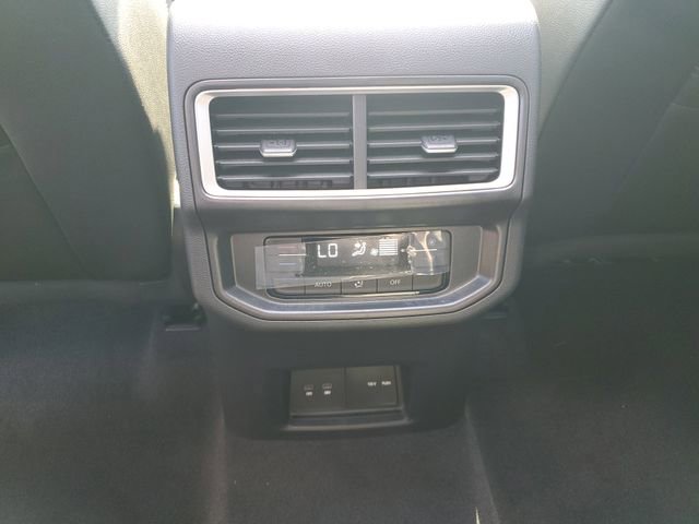 New 2026 Volkswagen Atlas SE image 15