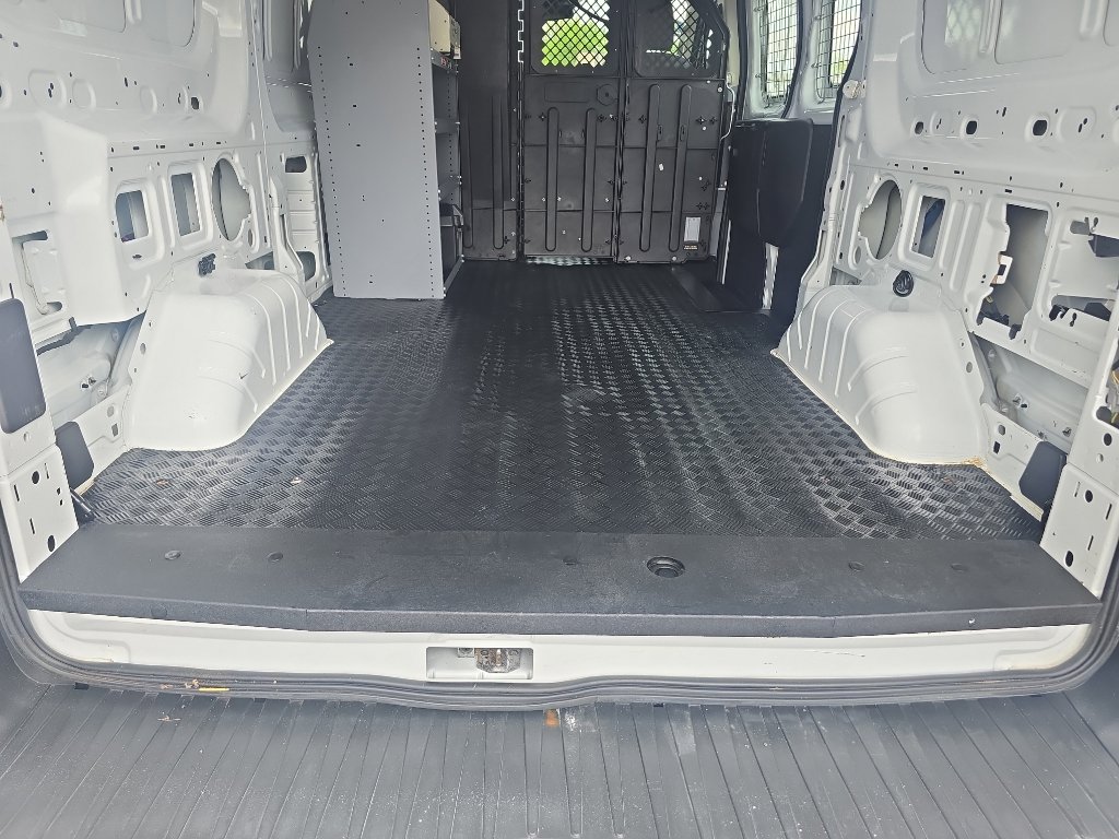 Used 2016 Ford Transit 250 130 Low Roof RWD image 11