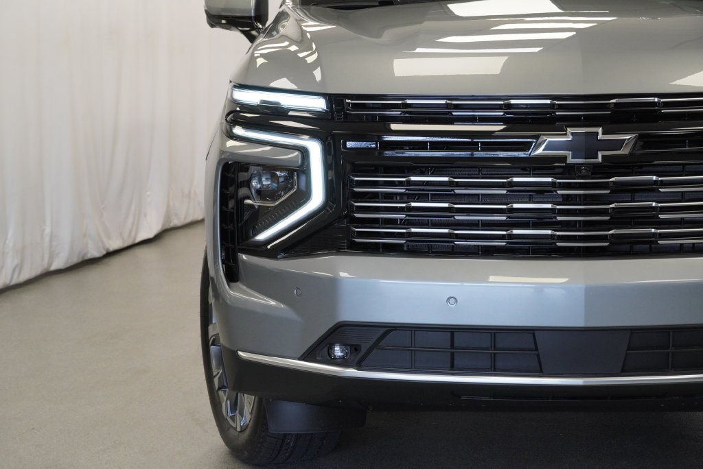 New 2026 Chevrolet Suburban High Country w/ Sun And Tow Package AWD/4WD image 34