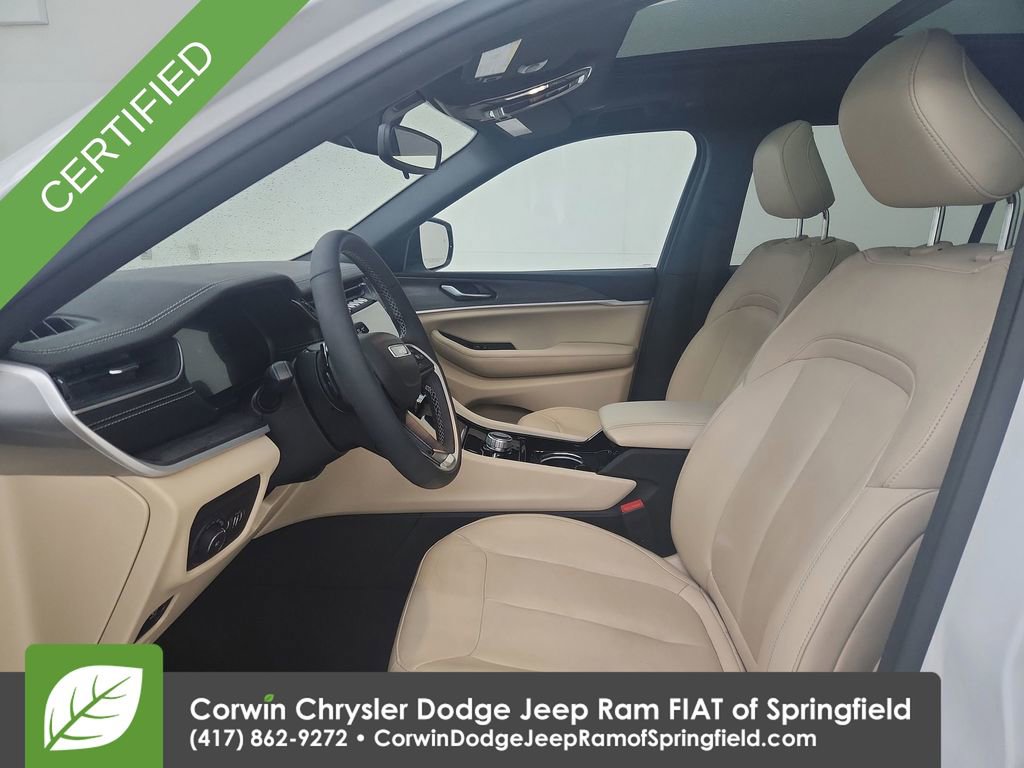 Certified 2023 Jeep Grand Cherokee L Limited w/ Black Appearance Package image 11