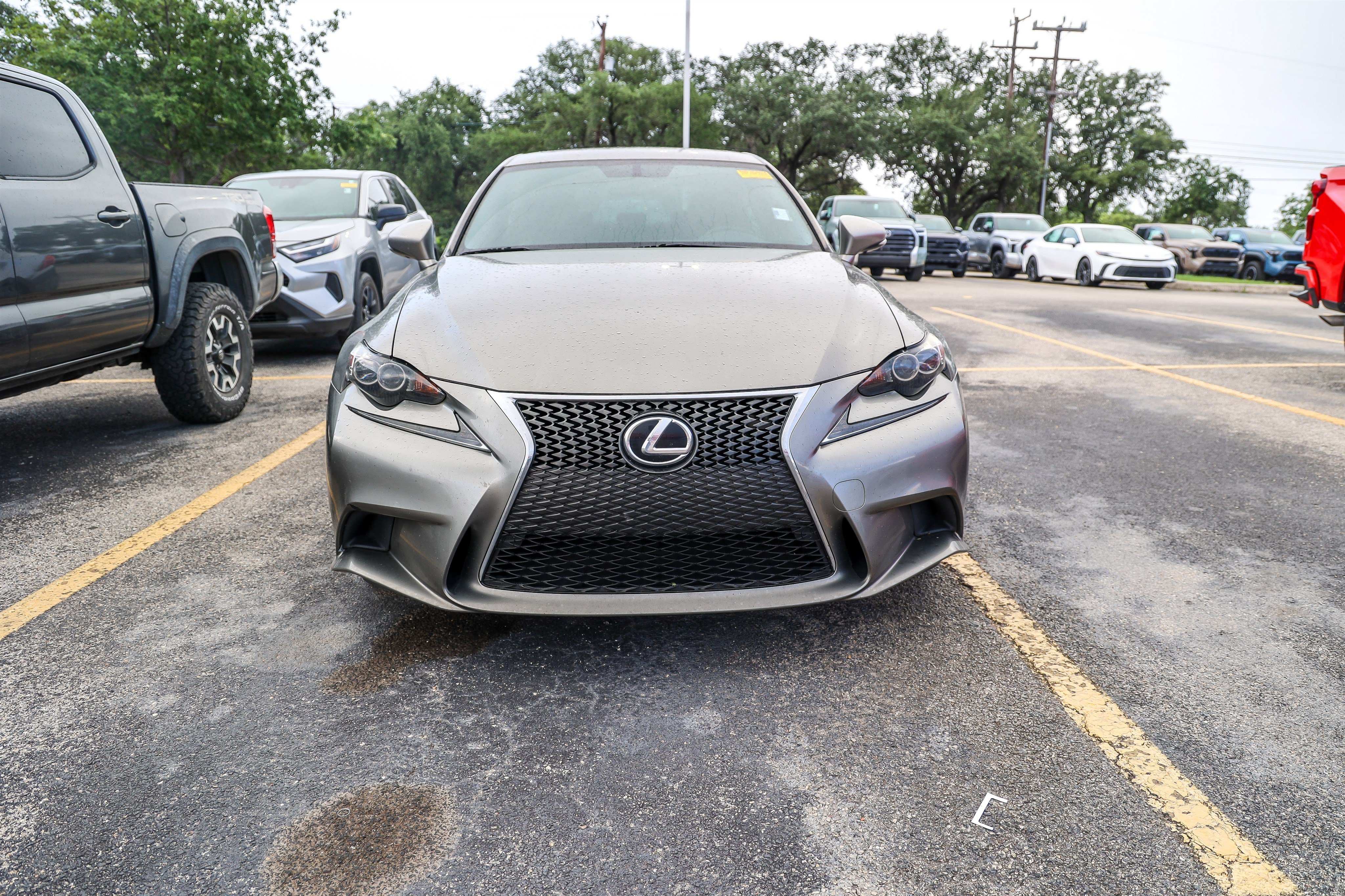 Used 2016 Lexus IS 350 w/ F Sport Package RWD image 4