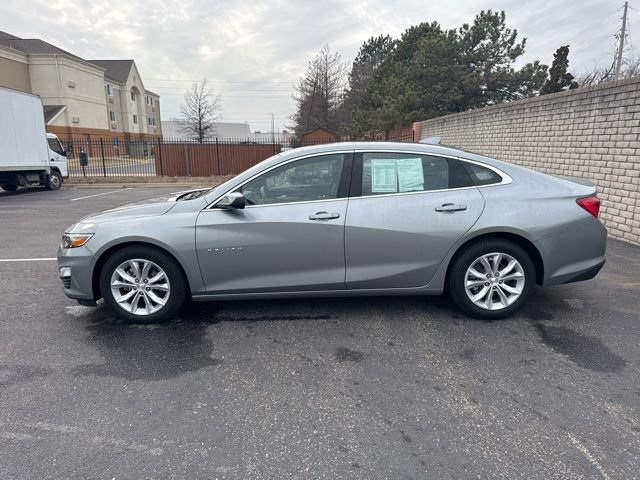 Used 2025 Chevrolet Malibu LT FWD image 6