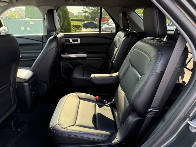 Certified 2023 Ford Explorer XLT w/ Equipment Group 202A AWD/4WD image 10