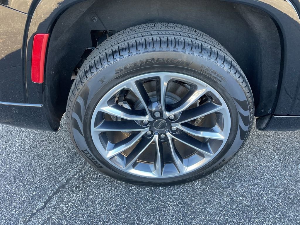 New 2024 Jeep Wagoneer L Series III w/ Premium Group I image 11