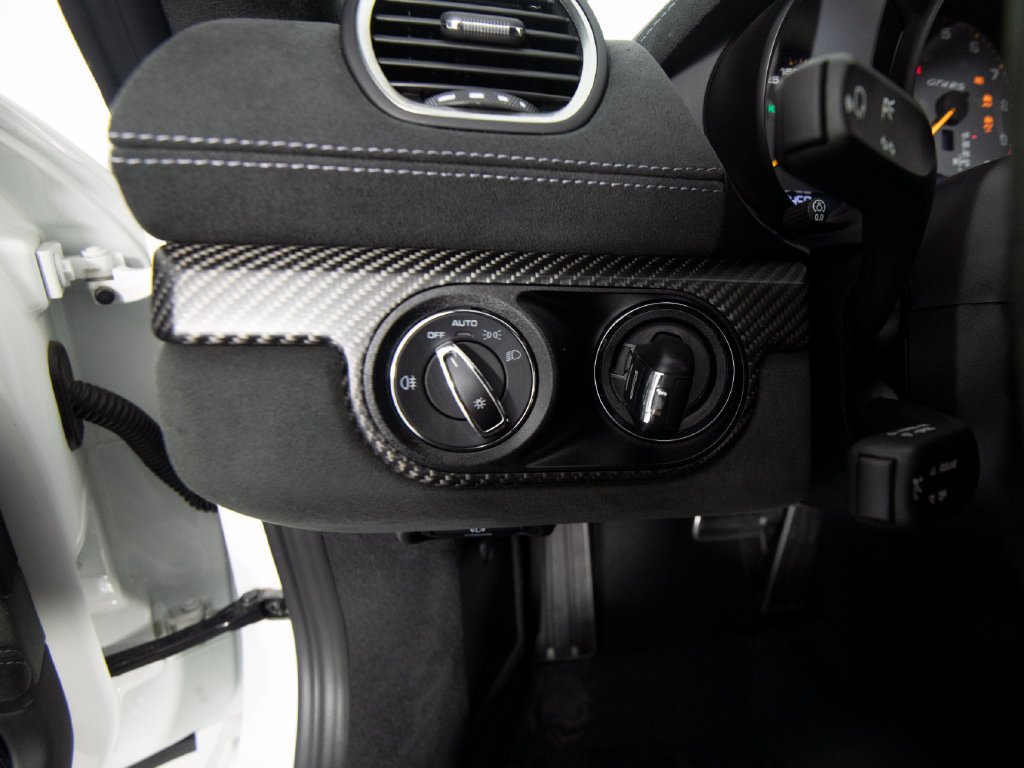 Certified 2025 Porsche 718 Cayman GT4 RS RWD image 32