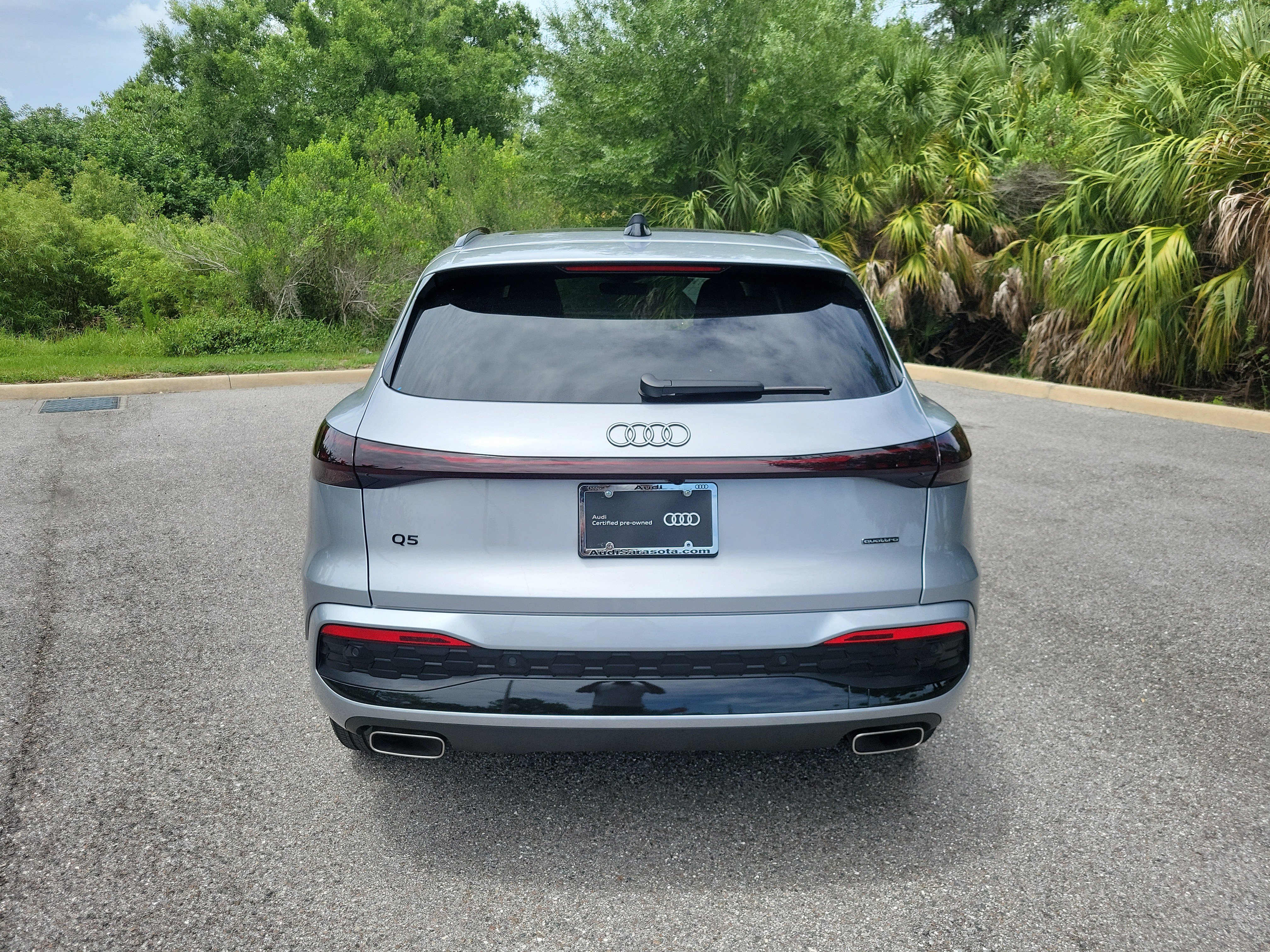 Certified 2025 Audi Q5 Premium Plus w/ Premium Plus AWD/4WD image 7
