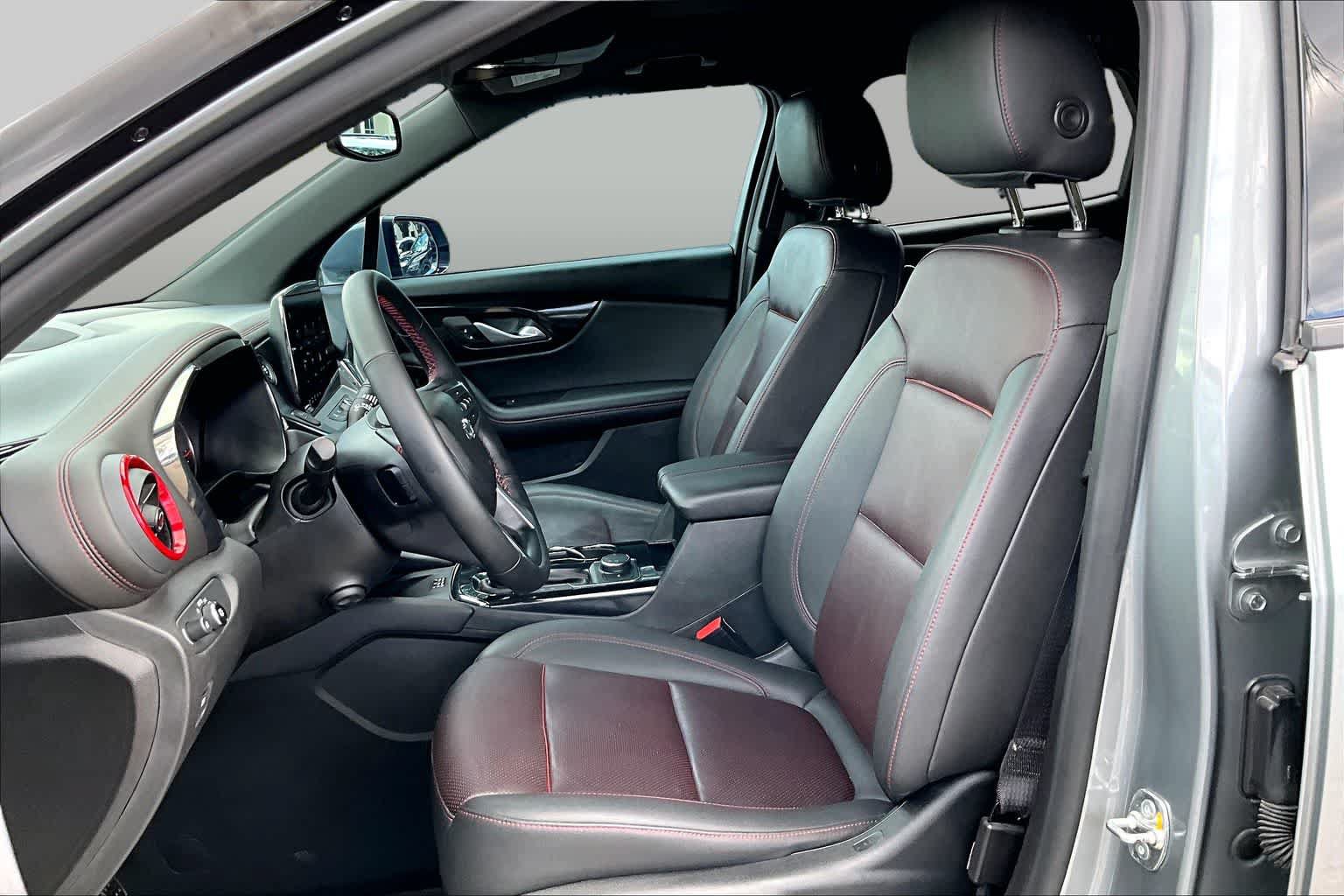 Used 2023 Chevrolet Blazer RS w/ Enhanced Convenience Package FWD image 14