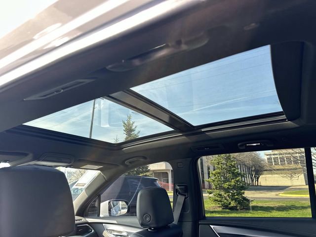 Used 2024 Cadillac XT6 Luxury w/ LPO, Floor Liner Package AWD/4WD image 13