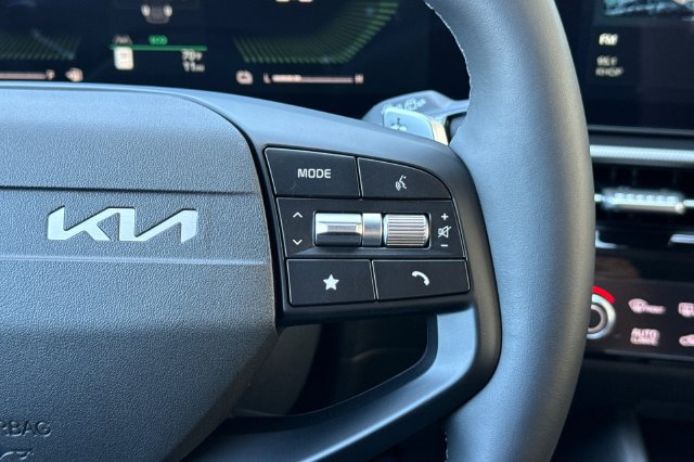 New 2027 Kia Sportage S FWD image 30