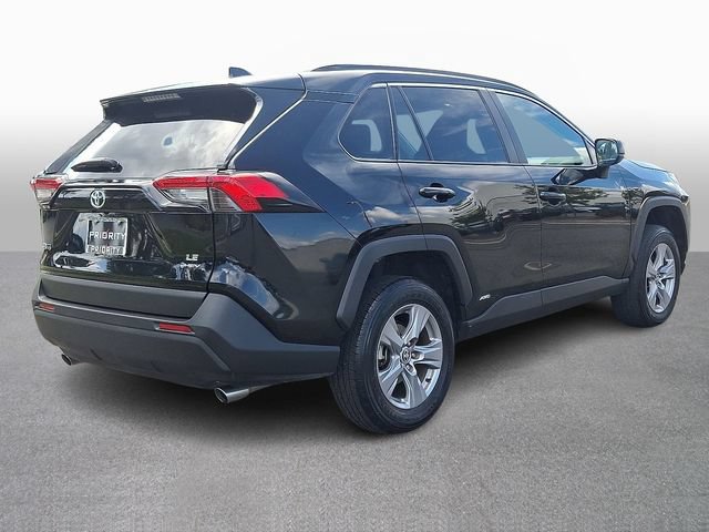 Used 2025 Toyota RAV4 LE AWD/4WD image 4