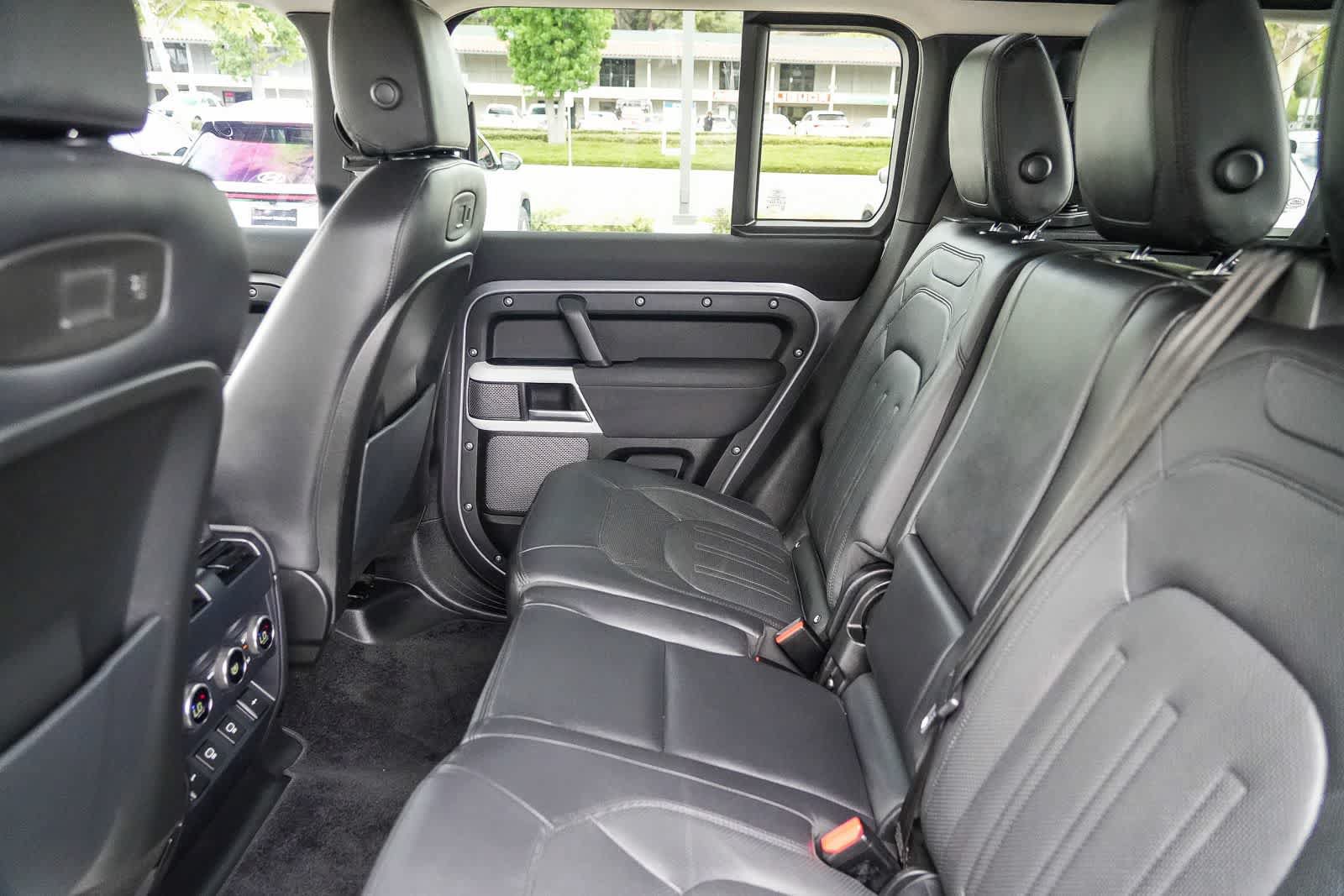 Used 2022 Land Rover Defender 110 S AWD/4WD image 19