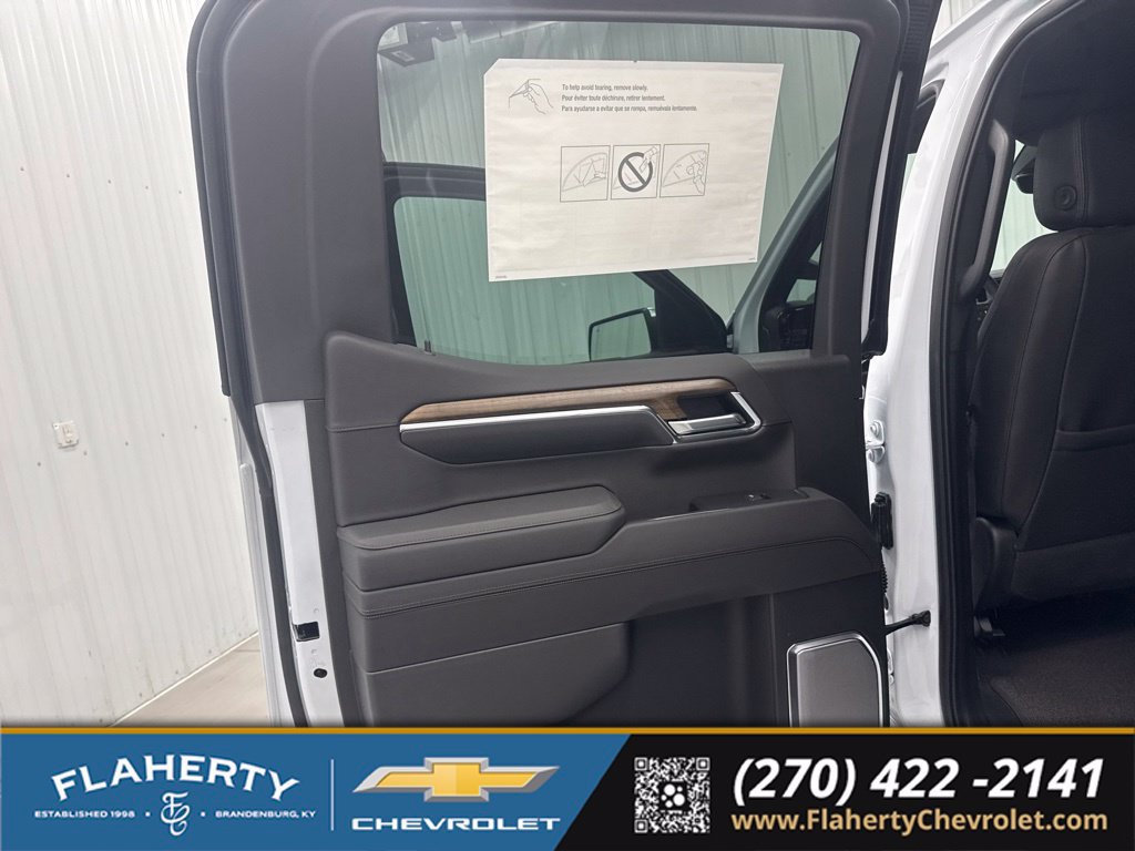 New 2026 Chevrolet Silverado 1500 High Country w/ Technology Package AWD/4WD image 12