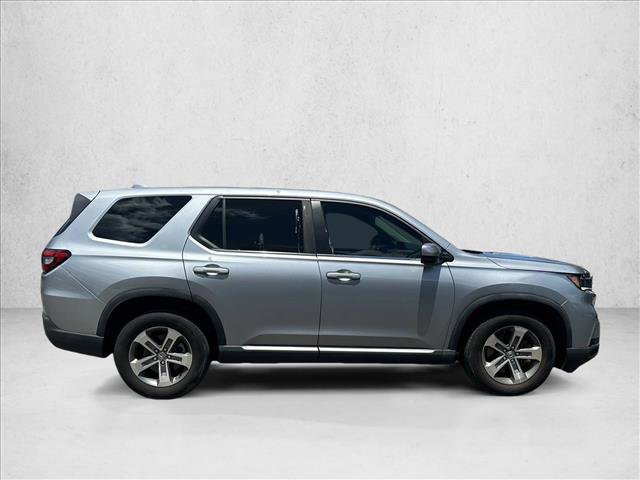 Used 2023 Honda Pilot EX-L image 4