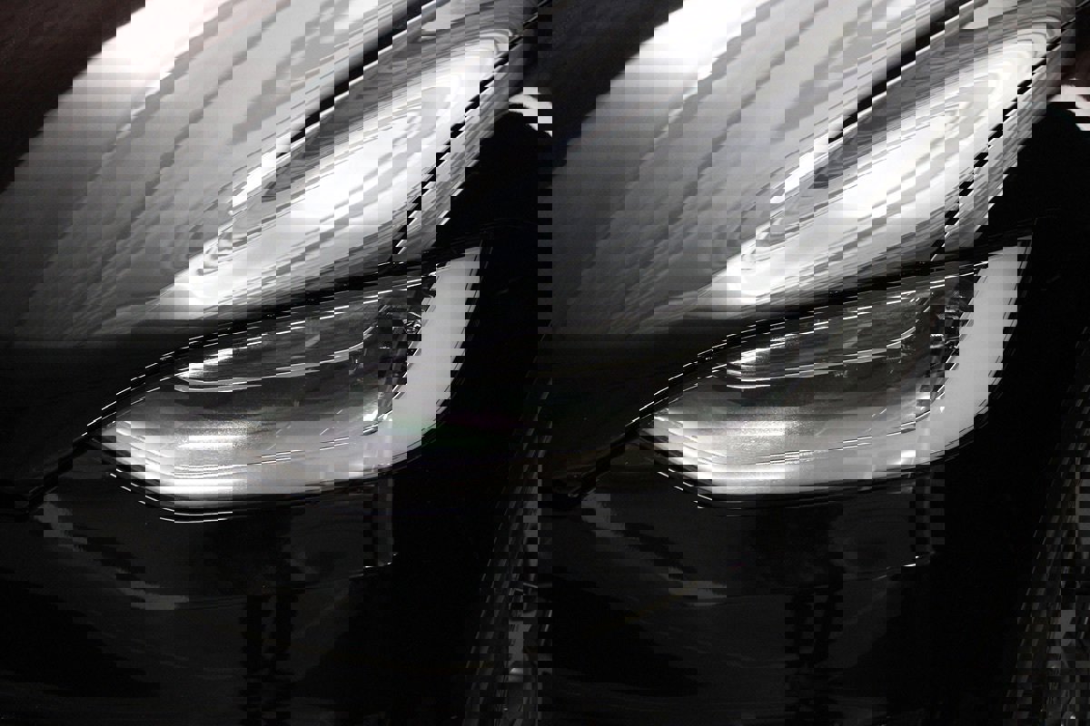 Used 2023 Tesla Model X image 4