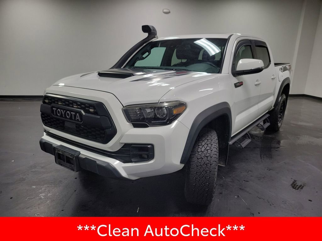 Used 2019 Toyota Tacoma TRD Pro AWD/4WD image 4
