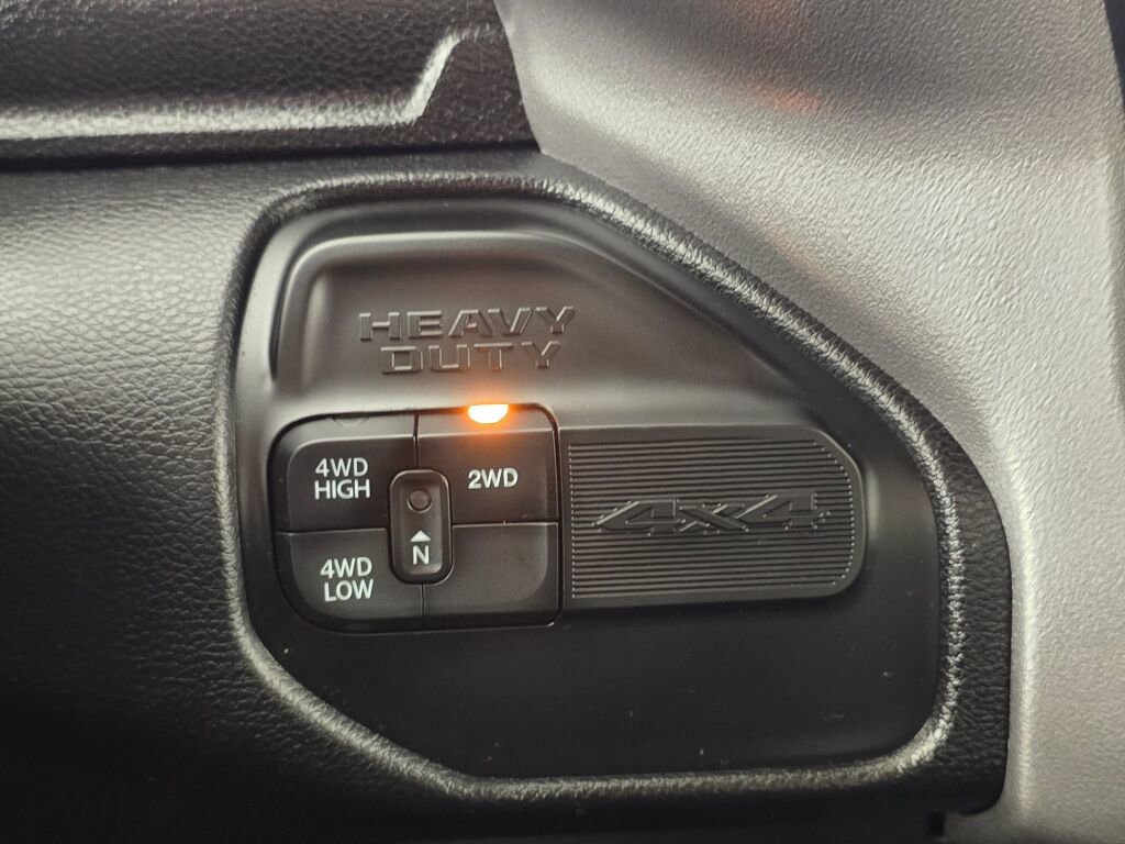 Used 2024 RAM 3500 Big Horn image 33