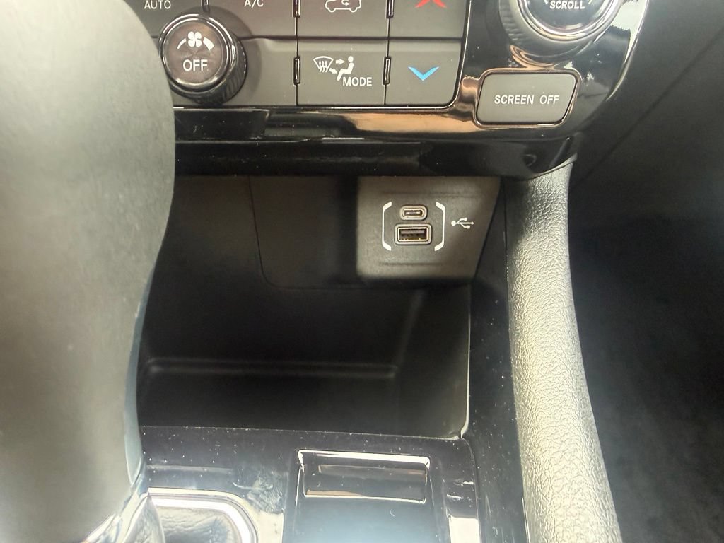 New 2026 Jeep Compass Limited w/ Sun, Sound & Navigation Group AWD/4WD image 22