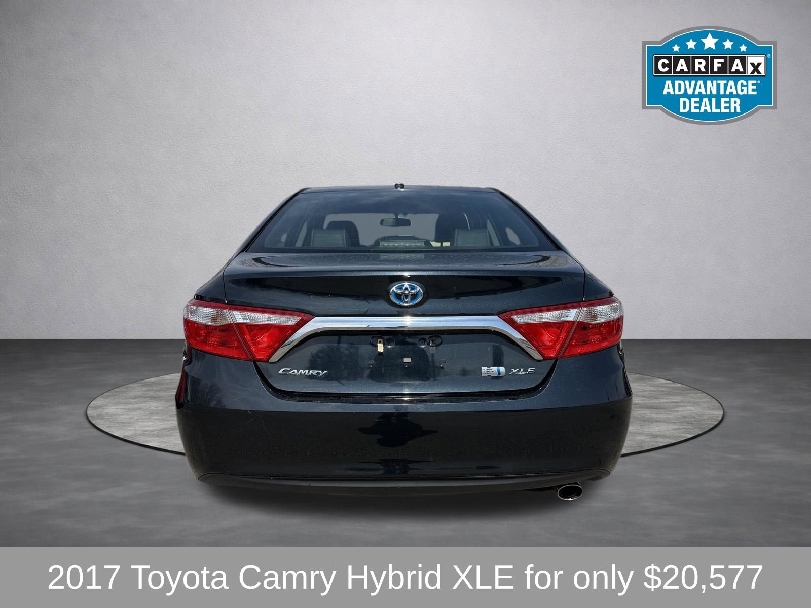 Used 2017 Toyota Camry XLE FWD image 6