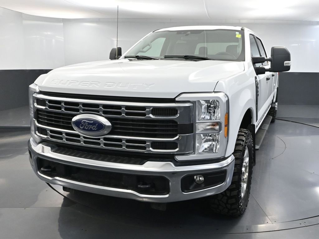 Used 2024 Ford F350 XLT w/ FX4 Off-Road Package image 12