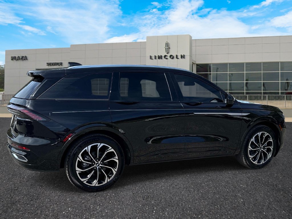 New 2026 Lincoln Nautilus Reserve AWD/4WD image 3
