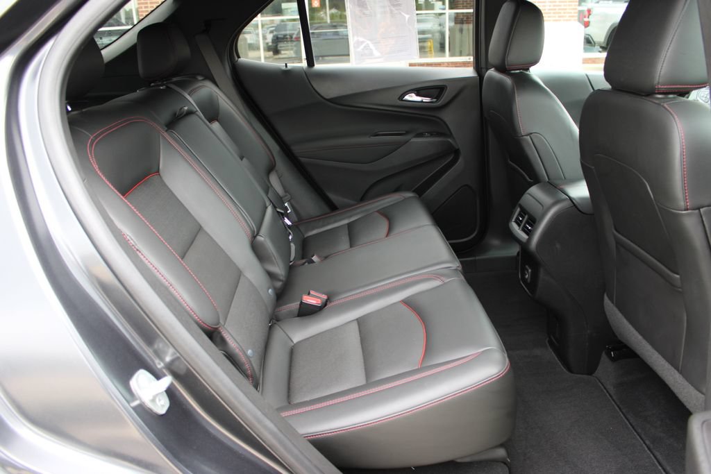 Used 2022 Chevrolet Equinox RS w/ RS Leather Package AWD/4WD image 45