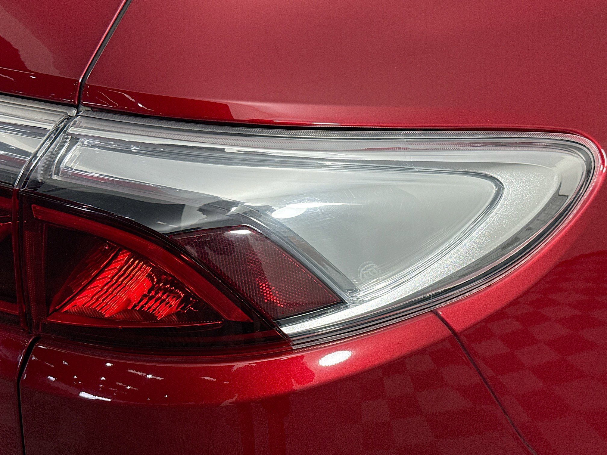 Used 2024 Buick Enclave Premium image 33