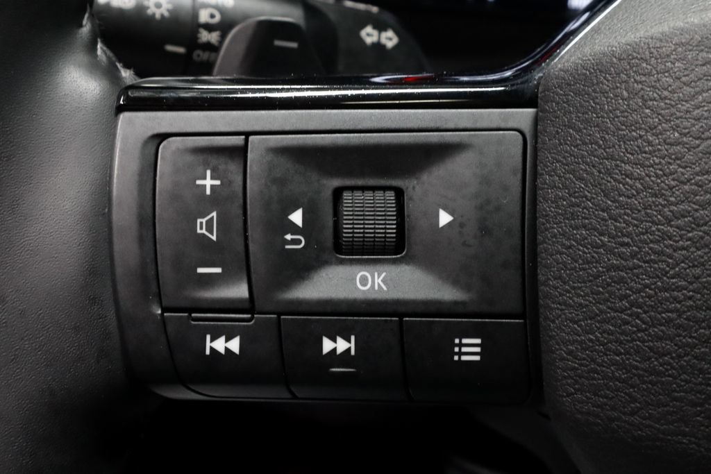 Certified 2025 Nissan Rogue SL w/ Tech Package AWD/4WD image 29