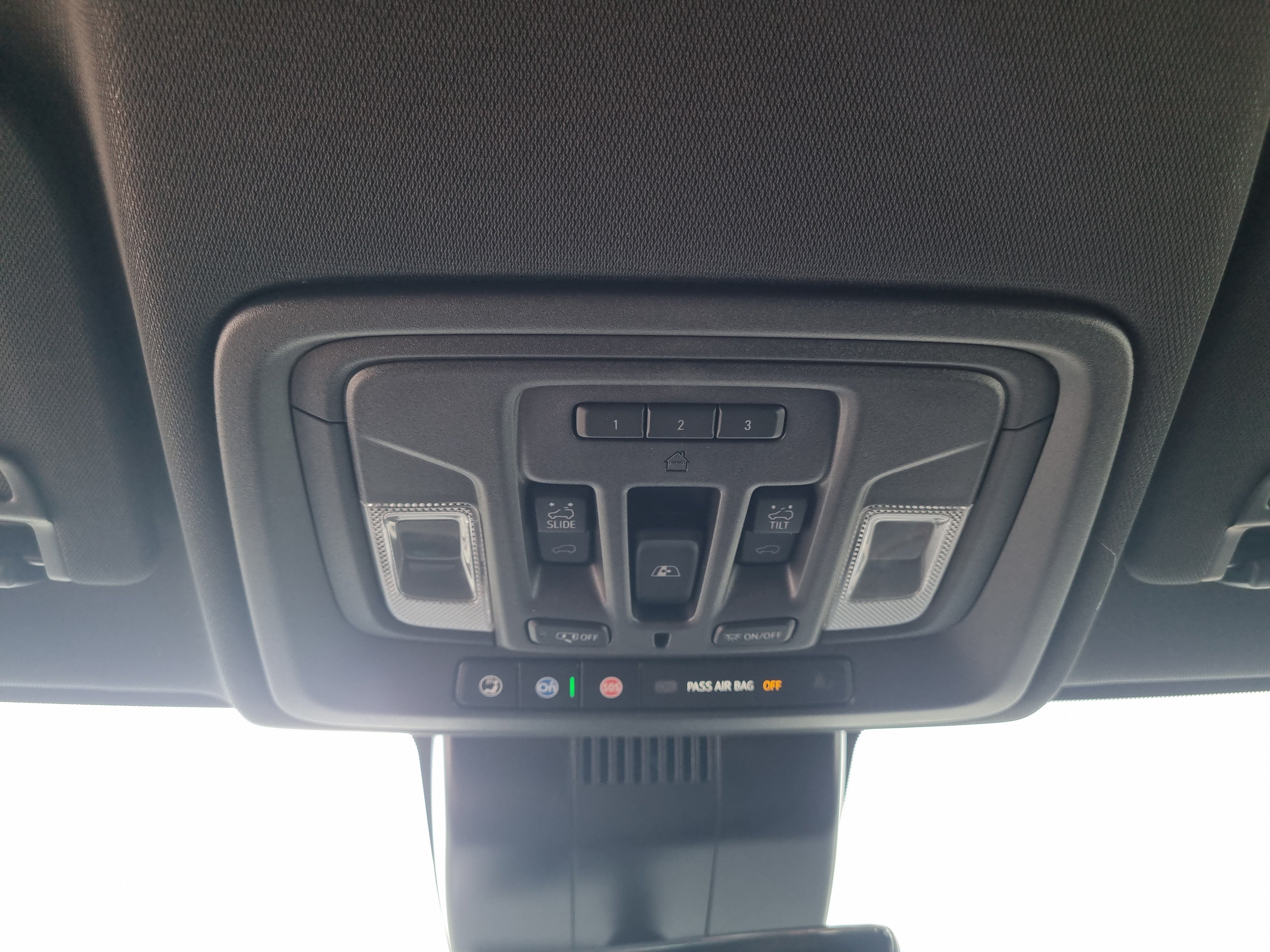 Used 2024 GMC Sierra 1500 AT4 w/ Technology Package AWD/4WD image 28