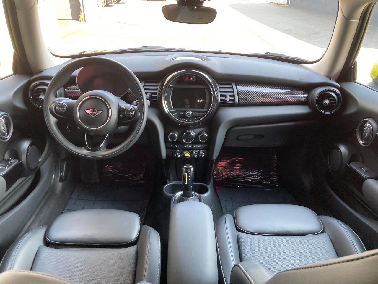 Used 2020 MINI Cooper SE w/ 6.5" Touchscreen Package image 12