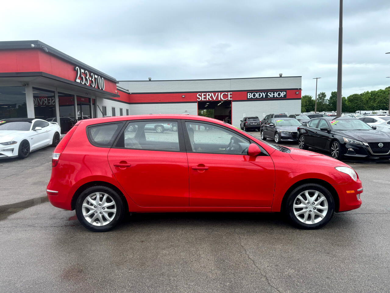 Used 2009 Hyundai Elantra image 2