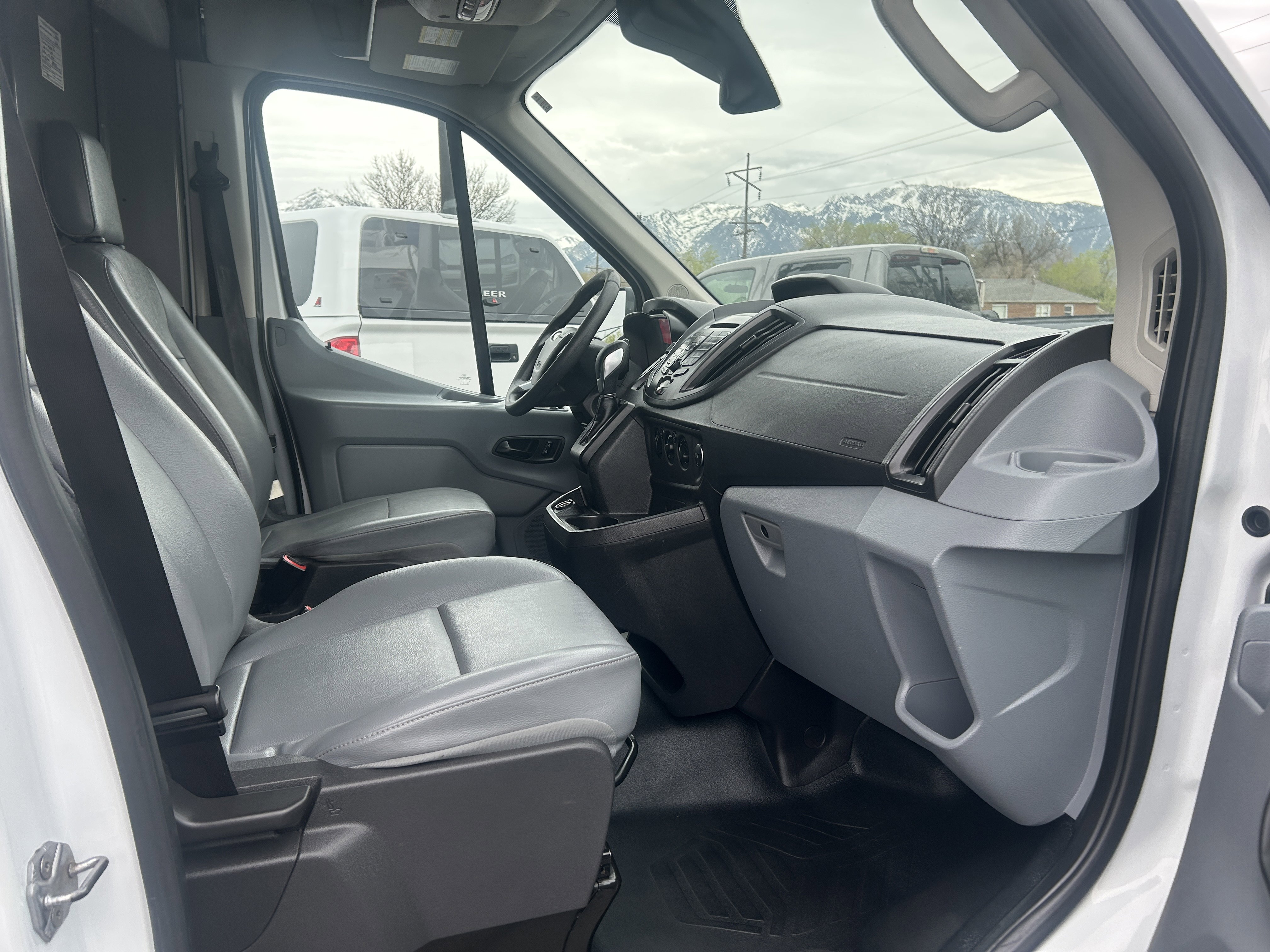 Used 2019 Ford Transit 350 148 High Roof Extended image 11