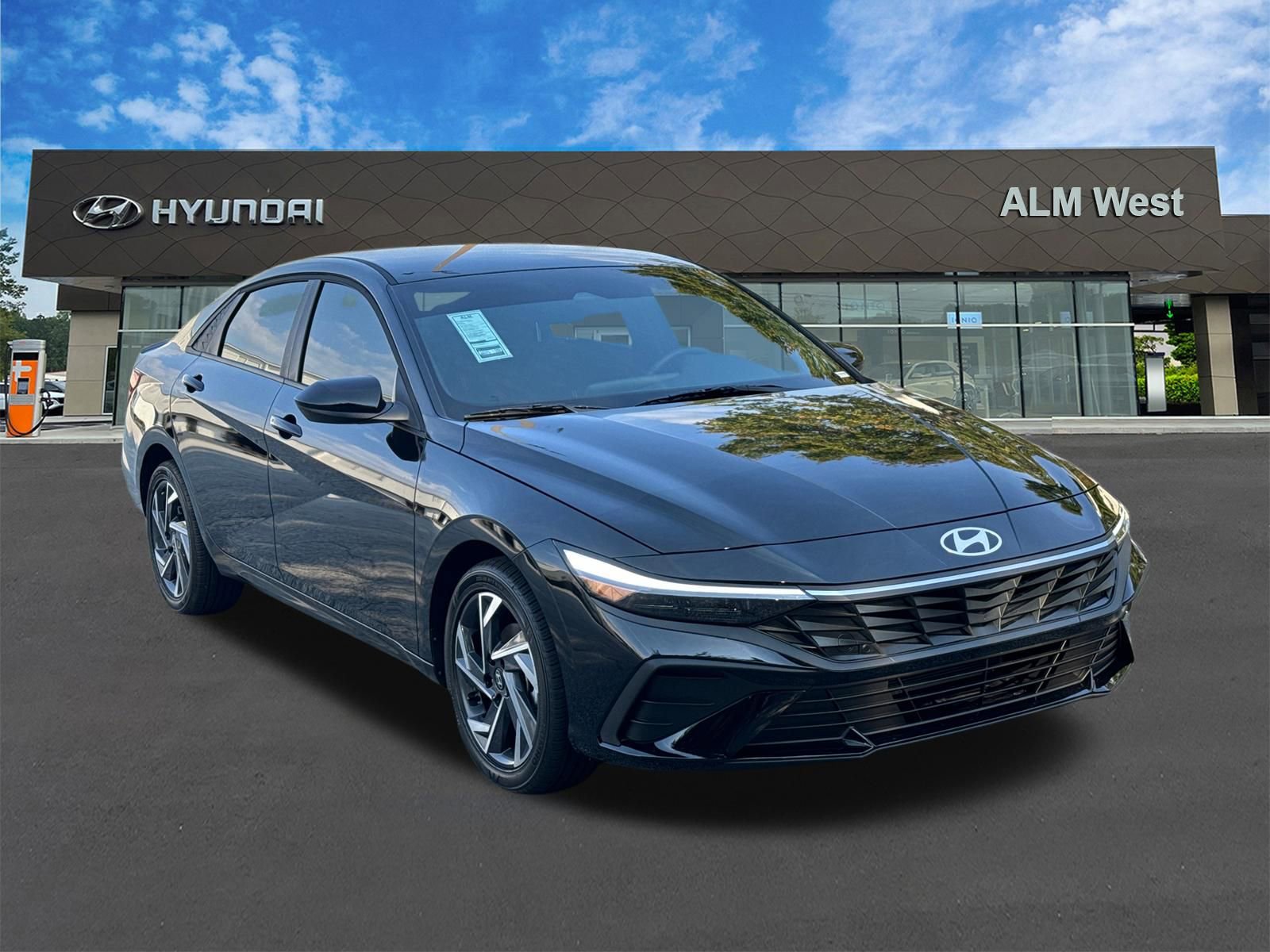 New 2025 Hyundai Elantra Sport image 3