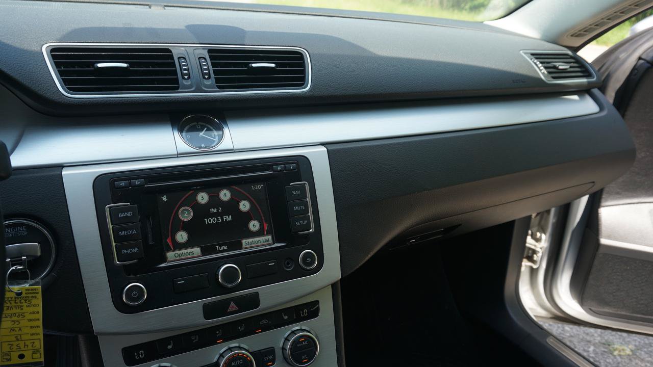 Used 2013 Volkswagen CC Sport Plus FWD image 16